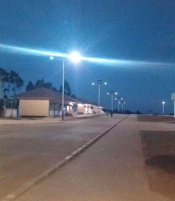 岗巴县非洲科特迪瓦太阳能路灯工程